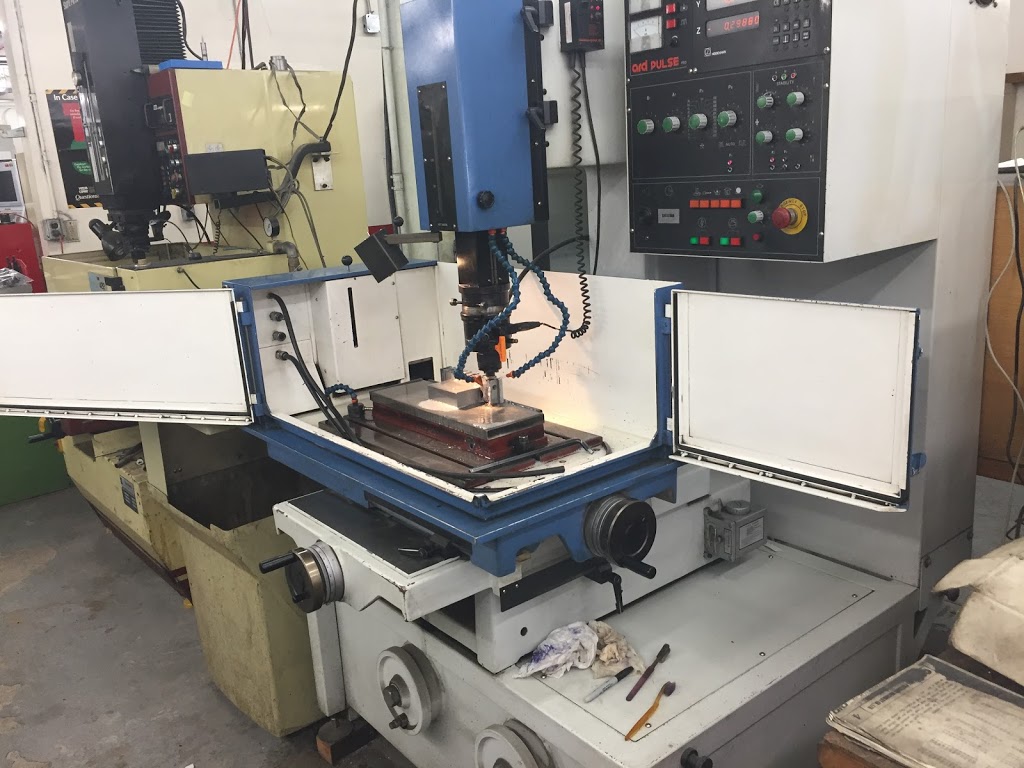 Bridgenorth Molds RB Manufacturing Inc | 2269 Whittington Dr, Cavan-Monaghan, ON K9J 0G5, Canada | Phone: (705) 743-8655