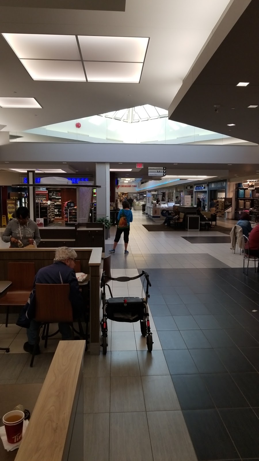 Grant Park Shopping Centre | 1120 Grant Ave, Winnipeg, MB R3M 2A6, Canada | Phone: (204) 475-8556
