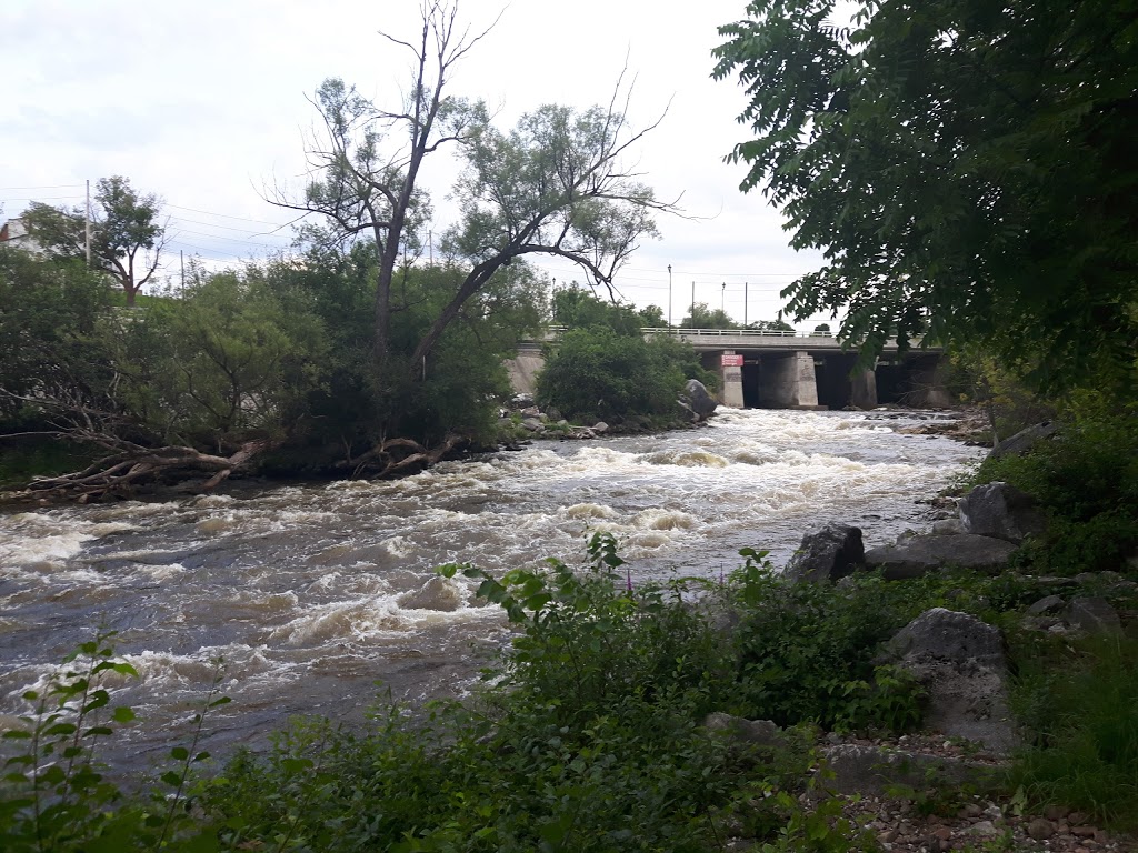 Bide-A-While Bed & Breakfast | 43 Bank St S, Renfrew, ON K7V 2E5, Canada | Phone: (613) 432-4207