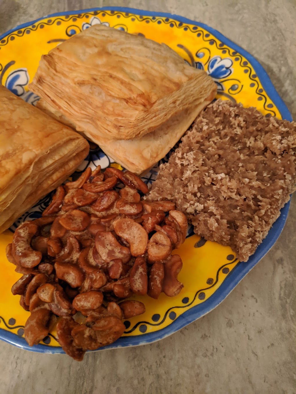 Caribbean Sweets & Treats | 369 Lacasse Ave, Vanier, ON K1L 7B1, Canada | Phone: (613) 744-2446