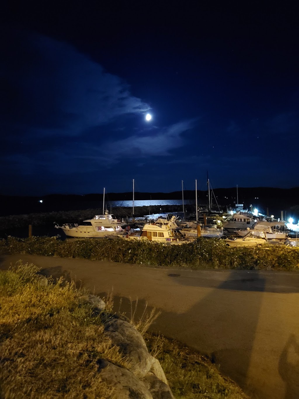 Beach Gardens Beer & Wine Store | 102-7074 Westminster St, Powell River, BC V8A 1C5, Canada | Phone: (604) 485-4723