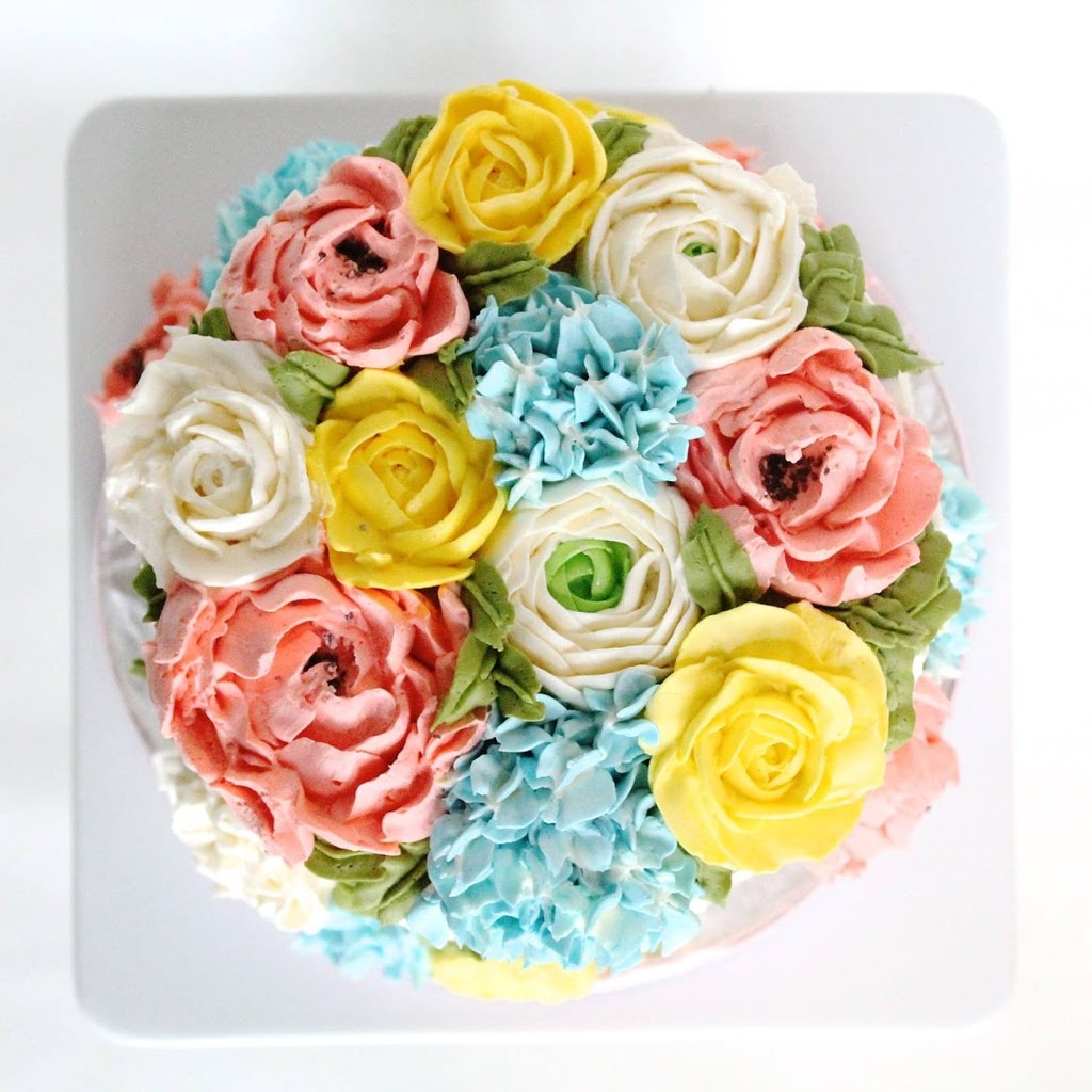 Kake Studio Bakery | 10 Glacier Crescent, Moonstone, ON L0K 1N0, Canada | Phone: (705) 817-5722