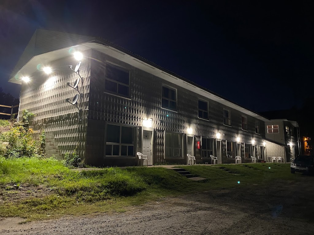 Muskoka Nights | lodging | 1658 ON-11, Kilworthy, ON P0E 1G0, Canada | 7056894040 OR +1 705-689-4040
