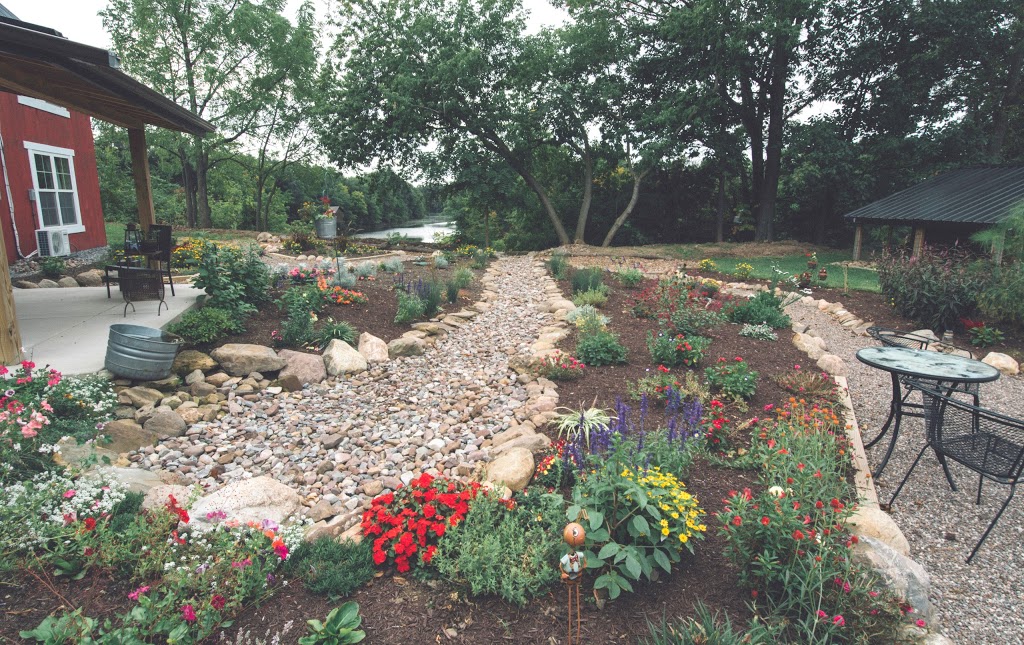 Cookes Creekview Bed and Breakfast | 2244 Lockport Olcott Rd, Newfane, NY 14108, USA | Phone: (716) 534-0920