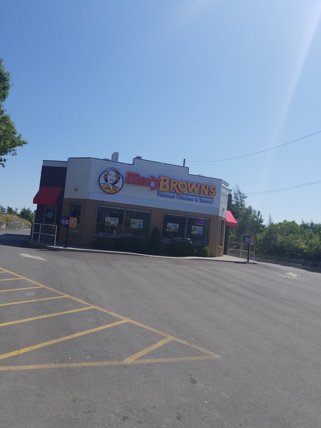 Mary Browns Chicken & Taters | 177 Conception Bay Hwy, Bay Roberts, NL A0A 1G0, Canada | Phone: (709) 786-1919