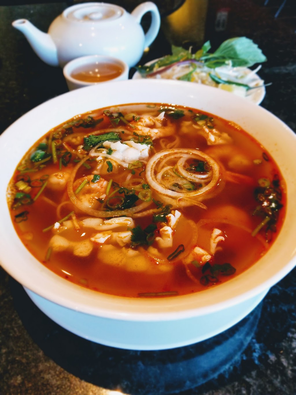 Pho Lan Restaurant | 402 Merganser Dr W, Chestermere, AB T1X 1L6, Canada | Phone: (403) 207-9222