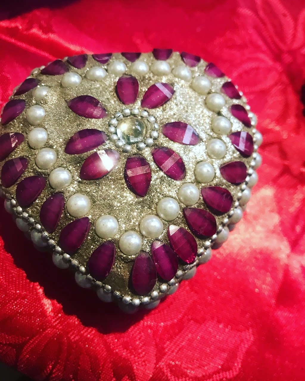 Kashmir handicraft emporium | 4301 Niagara Pkwy, Fort Erie, ON L2A 5M4, Canada | Phone: (647) 998-9341