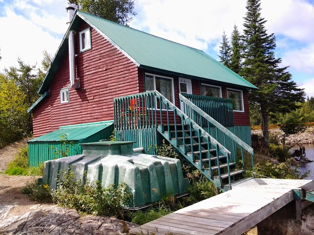 Pourvoirie du Lac des Coeurs/Lac Gilles | 46 Rue de la Réserve, Les Escoumins, QC G0T 1K0, Canada | Phone: (418) 233-2266