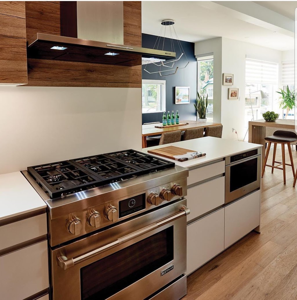 LEICHT Winnipeg | 1643 St James St, Winnipeg, MB R3H 0X1, Canada | Phone: (204) 669-8811