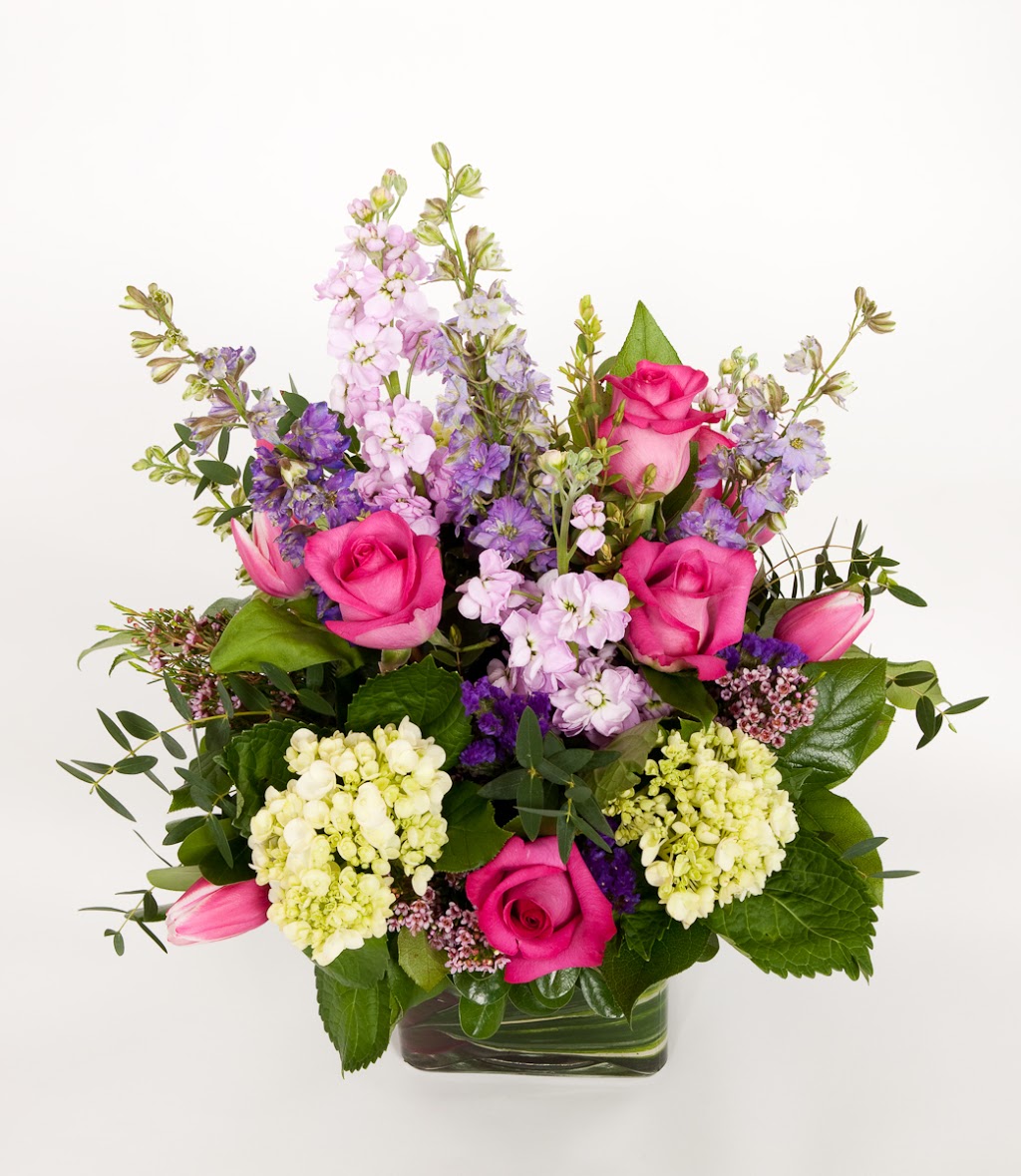 Floral Designs by Lee - All Occasions | 215 Rutland Rd N, Kelowna, BC V1X 3B1, Canada | Phone: (250) 718-1155
