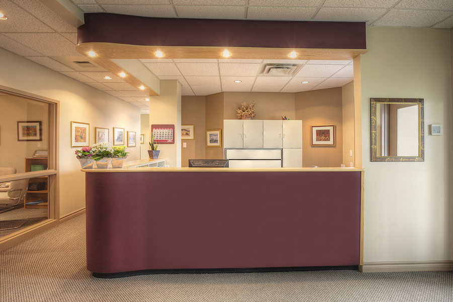 Clinique dentaire Roy | 1396 Boulevard de Sainte-Adèle, Sainte-Adèle, QC J8B 0K2, Canada | Phone: (450) 229-9573