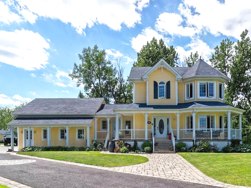 Annie Fournier Courtier immobilier Royal LePage Origine | 1729 Avenue Bourgogne, Chambly, QC J3L 1Y8, Canada | Phone: (514) 884-2458