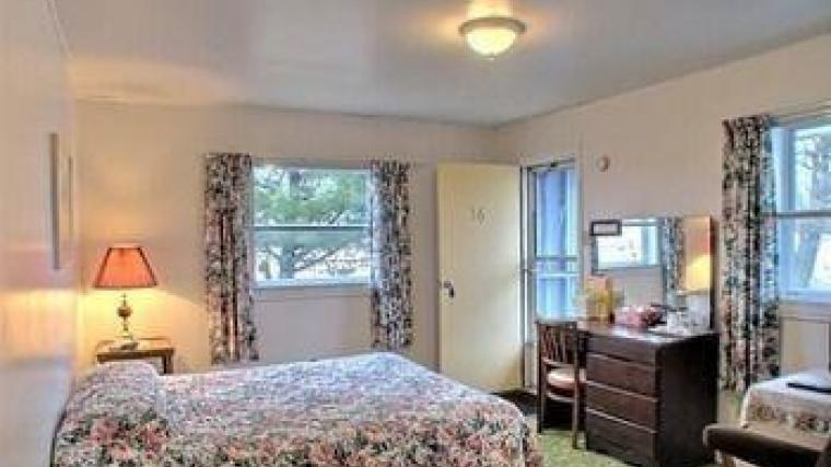 Shawville Hotel | 921 QC-148, Shawville, QC J0X 2Y0, Canada | Phone: (343) 996-2253