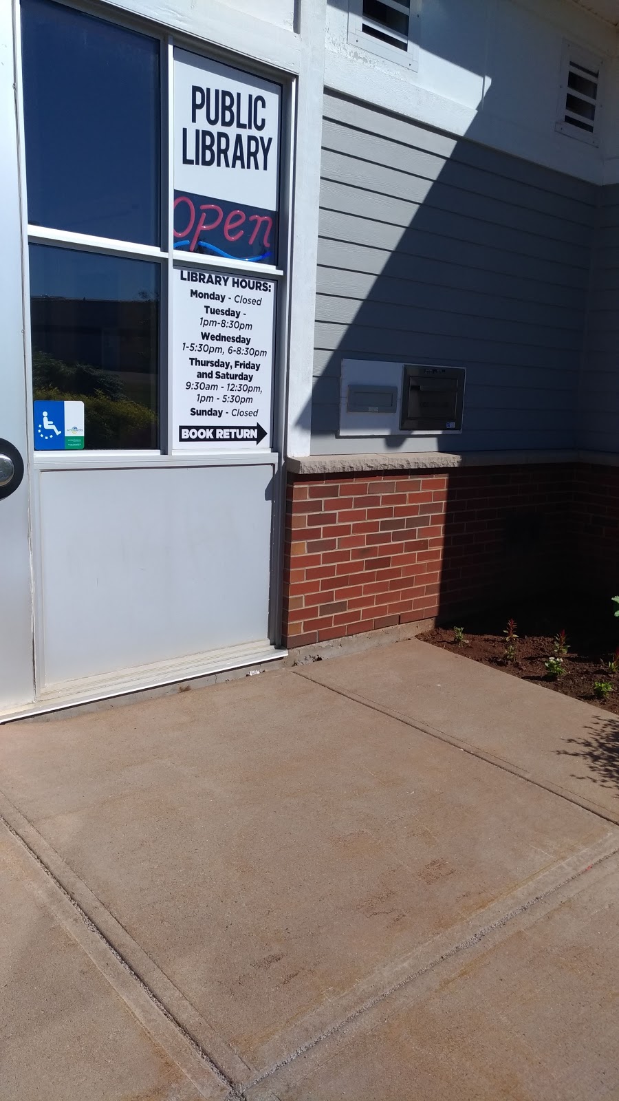 Cornwall Public Library | 15 Mercedes Dr, Cornwall, PE C0A 1H0, Canada | Phone: (902) 629-8415