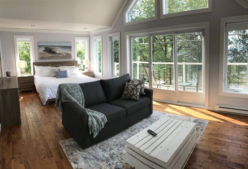Chalet L’Apéro | Stratford, Quebec, QC G0Y 1P0, Canada