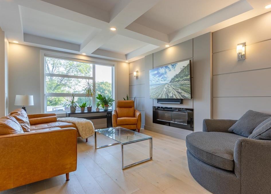 Garth Realty Group | 606 Butchart Wynd NW, Edmonton, AB T6R 1R6, Canada | Phone: (780) 908-1322