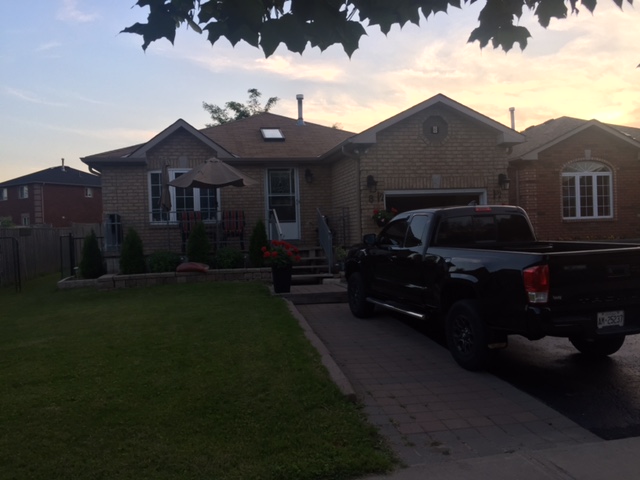 Mark Leader- Re/Max Chay Realty Inc | 112 Caplan Ave, Barrie, ON L4N 9J2, Canada | Phone: (705) 730-2725