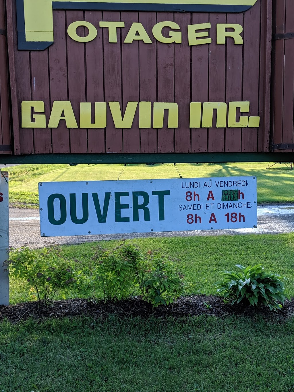 Potager Gauvin Inc (Le) | 391 Rang Séraphine, Ange-Gardien, QC J0E 1E0, Canada | Phone: (450) 293-6215
