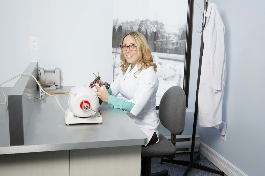 Clinique de denturologie Sophie Robillard | 87b Boulevard Marie-Victorin, Candiac, QC J5R 1C3, Canada | Phone: (450) 984-3368