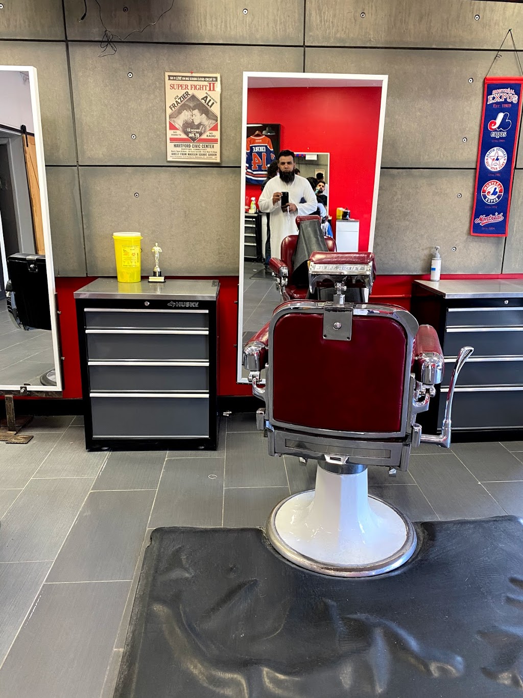 Castle Downs Barber Shop | 15155 121 St NW, Edmonton, AB T5X 3C8, Canada | Phone: (587) 521-4675