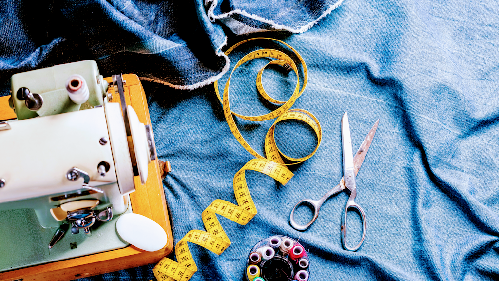 Beverly Hills Dry Cleaners & Alterations Inc. | 9205 Yonge St, Unit # NE-1, Richmond Hill, ON L4C 1V5, Canada | Phone: (905) 597-1060