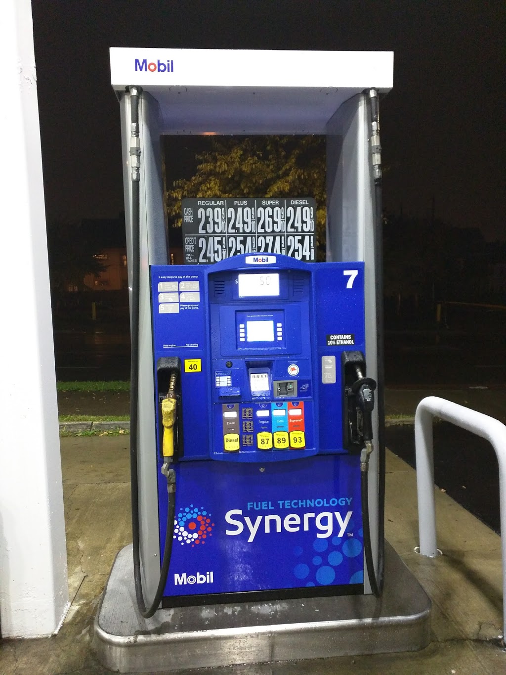 Mobil | 214 Porter Ave, Buffalo, NY 14221, USA | Phone: (716) 881-5299