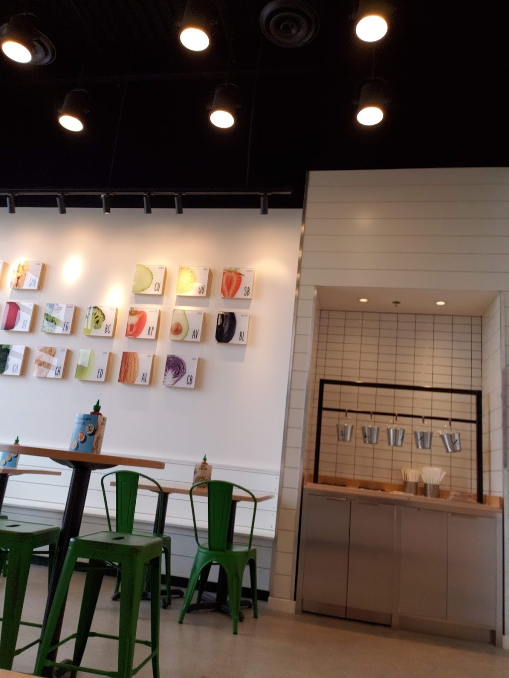 Freshii | 2405 Main St, Winnipeg, MB R2V 4T6, Canada | Phone: (204) 815-5467