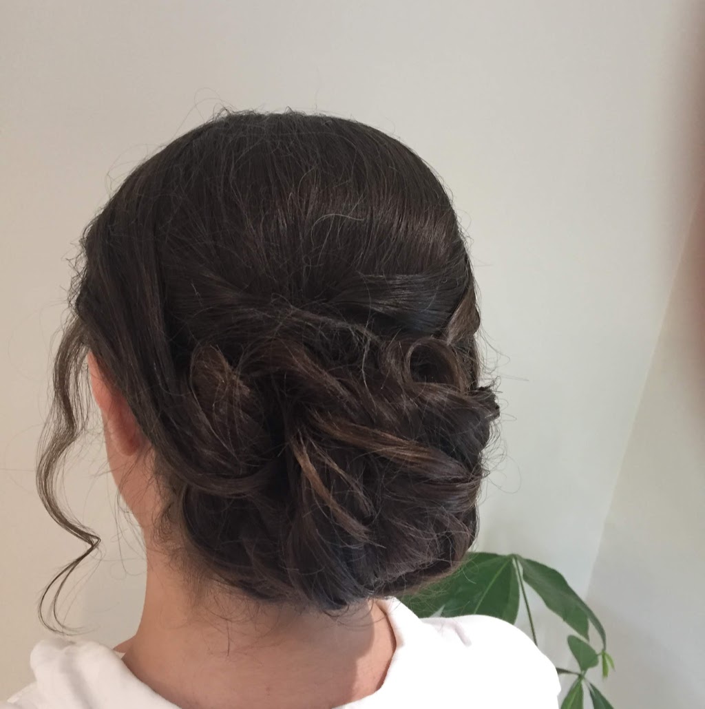 Eskape Hair & Esthetics | 2389 Main St, London, ON N6P 1P9, Canada | Phone: (519) 652-9982