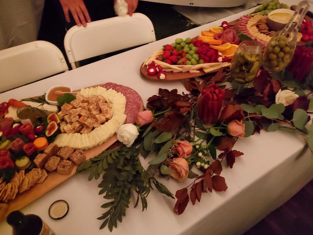 Towne & Country Cheese Shoppe | 117 Queen St E, St. Marys, ON N4X 1B2, Canada | Phone: (519) 284-4508