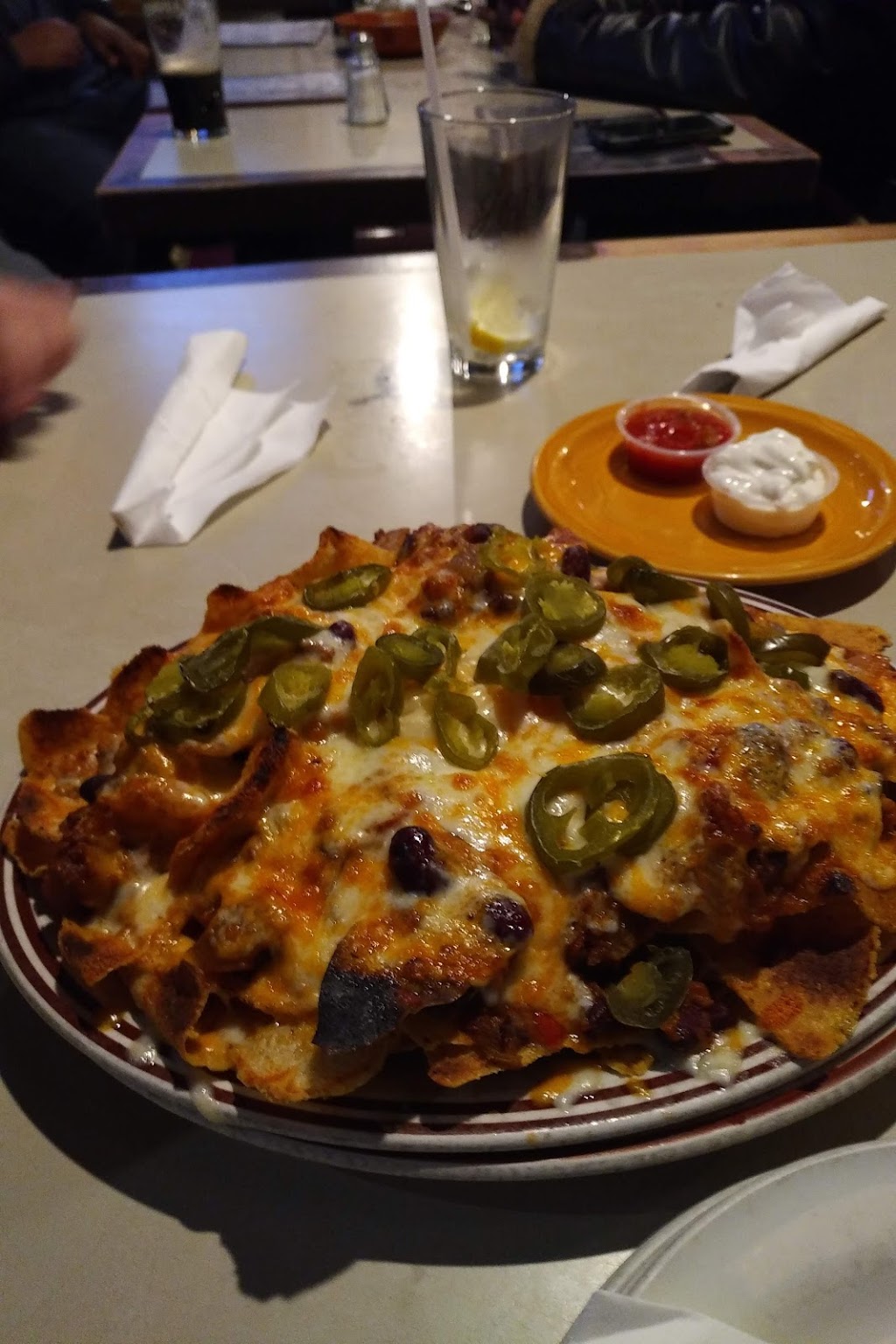 Schueys Bar & Grill | 1130 Martin Grove Rd, Etobicoke, ON M9W 4W1, Canada | Phone: (416) 249-1516