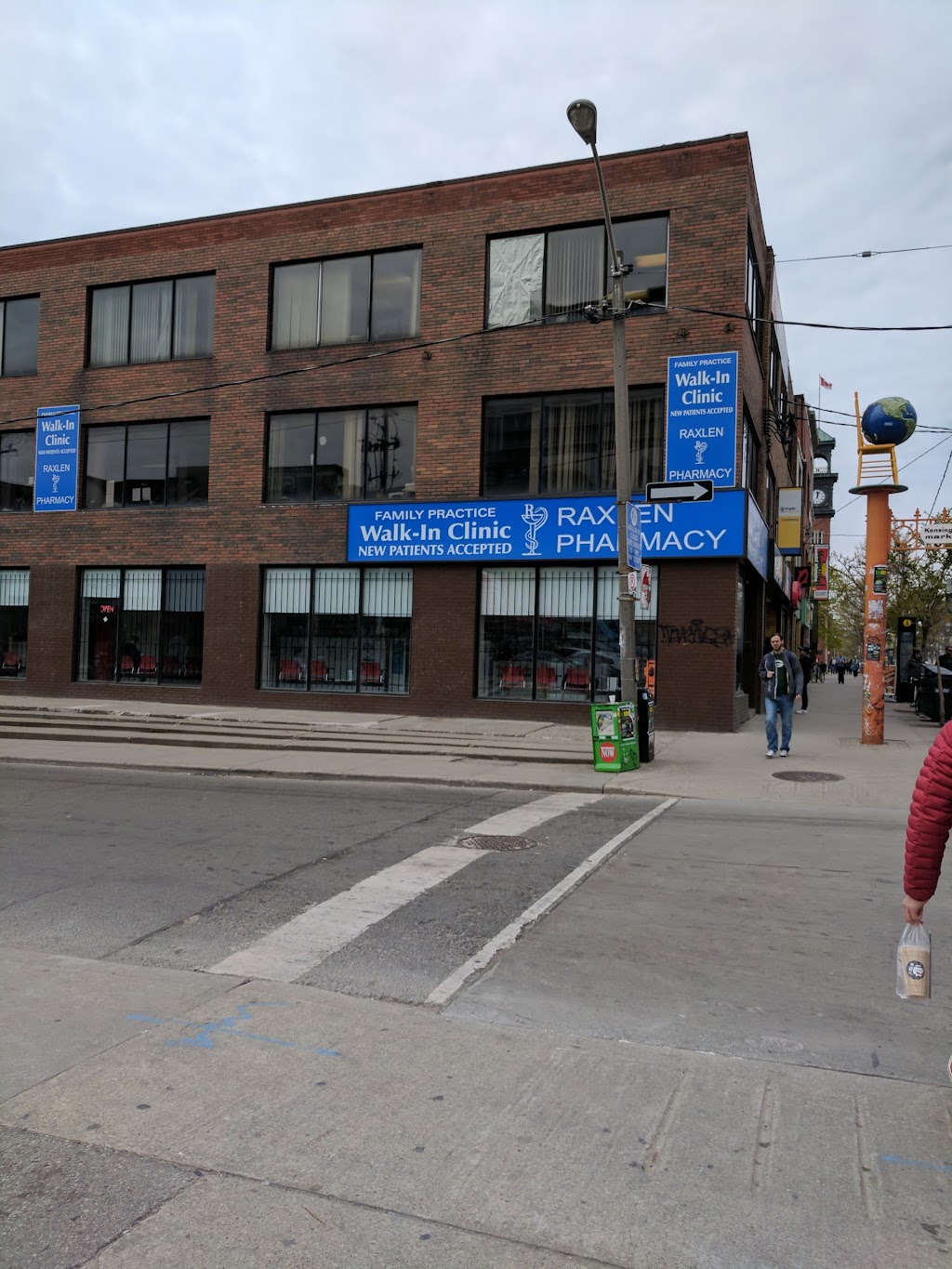 Raxlen Pharmacy | 343 College St, Toronto, ON M5T 1S5, Canada | Phone: (416) 324-9217