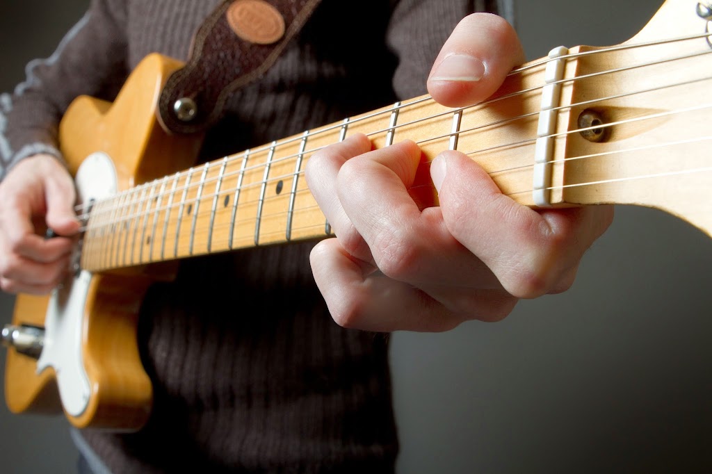 Guitar Lessons Repentigny - Marc Racette | 158 Rue Villandré, Repentigny, QC J5Z 2V4, Canada | Phone: (450) 654-9904