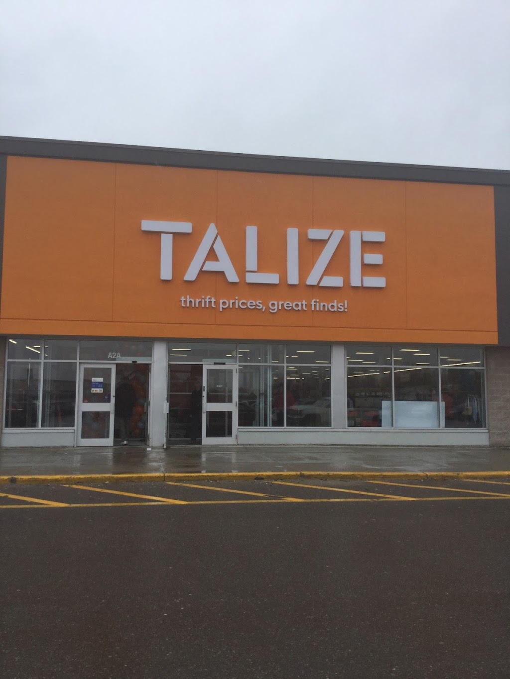 Talize Thrift Store | 3100 Dixie Rd, Mississauga, ON L4Y 2A6, Canada | Phone: (905) 273-5858