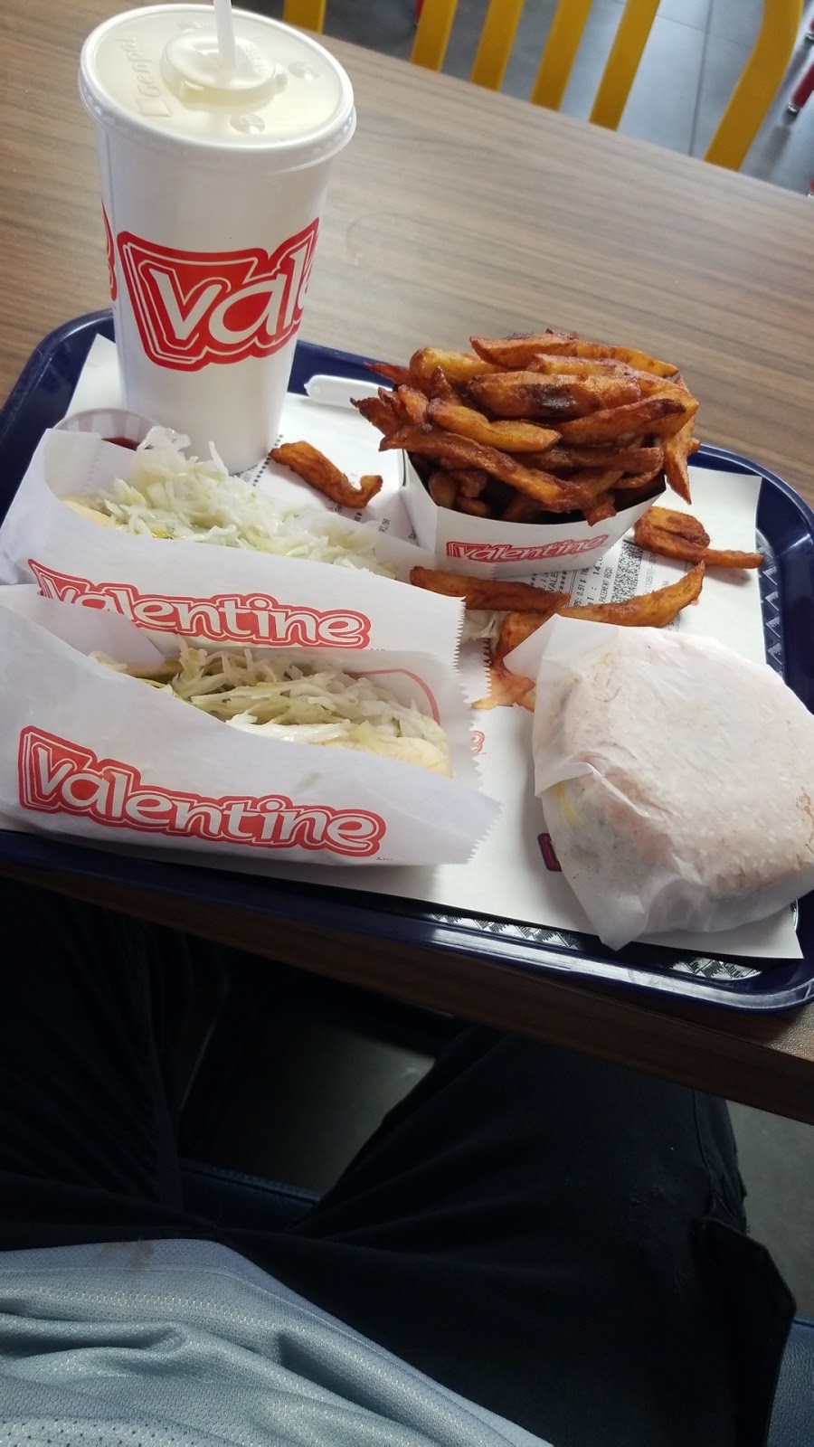 Valentine | 325 Rue de lÉglise, Donnacona, QC G3M 2A2, Canada | Phone: (418) 285-1250