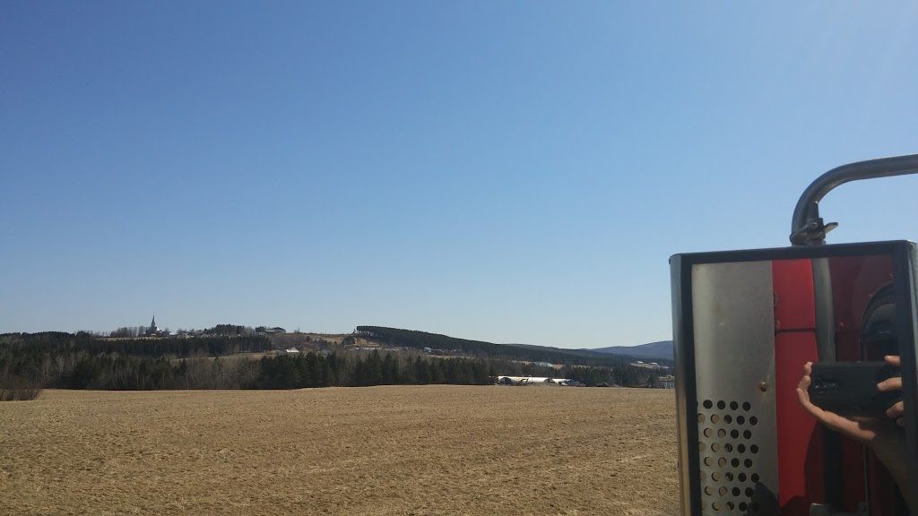 Cabane A Sucre Du Pere Normand | 447 Route Montgomery, Saint-Sylvestre, QC G0S 3C0, Canada | Phone: (418) 596-2748