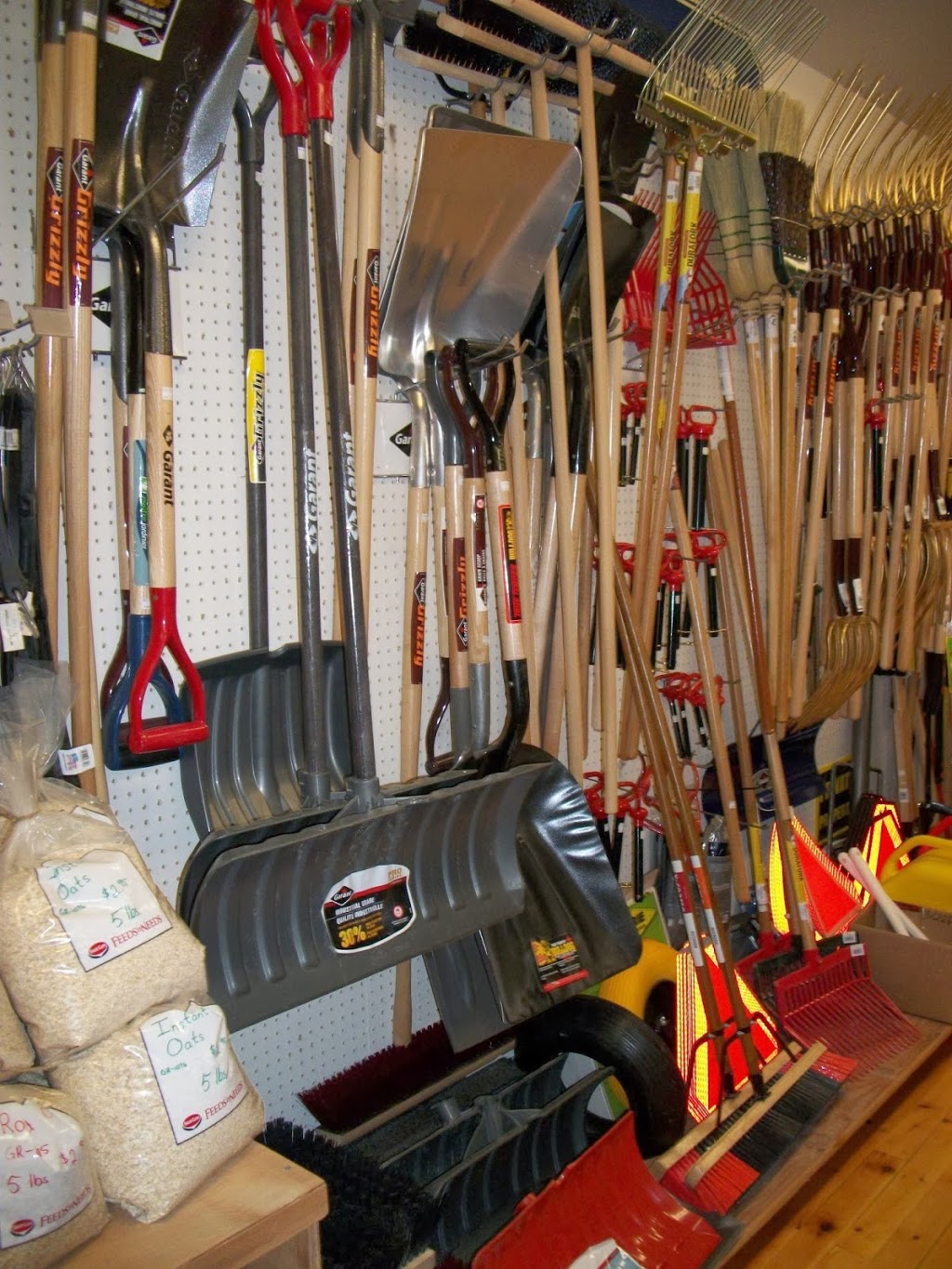 Settlers Supplies Inc | 1139 Settlers Rd, Sheffield, ON L0R 1Z0, Canada | Phone: (519) 740-2094