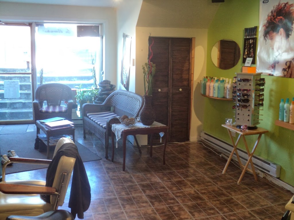 Hairdresser Gi-Mi | 10441 Boulevard Laurier, Terrebonne, QC J7M 1V4, Canada | Phone: (450) 941-1910