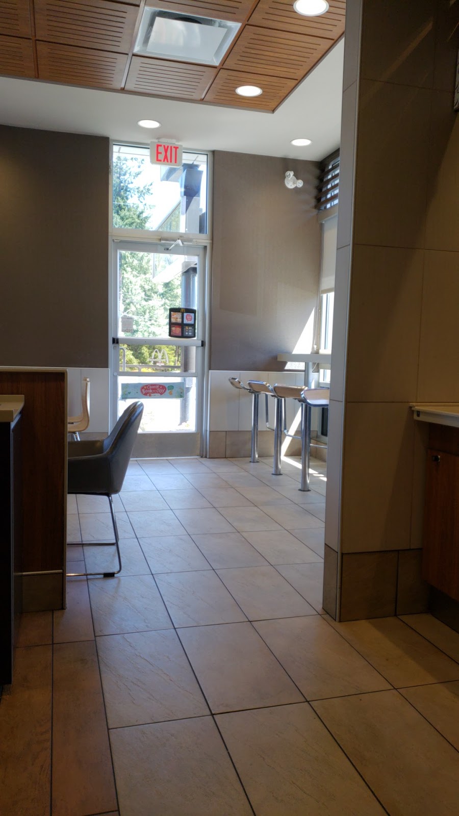 McDonalds | 32 - 370 Island Hwy, Ladysmith, BC V9G 1T9, Canada | Phone: (250) 245-7560