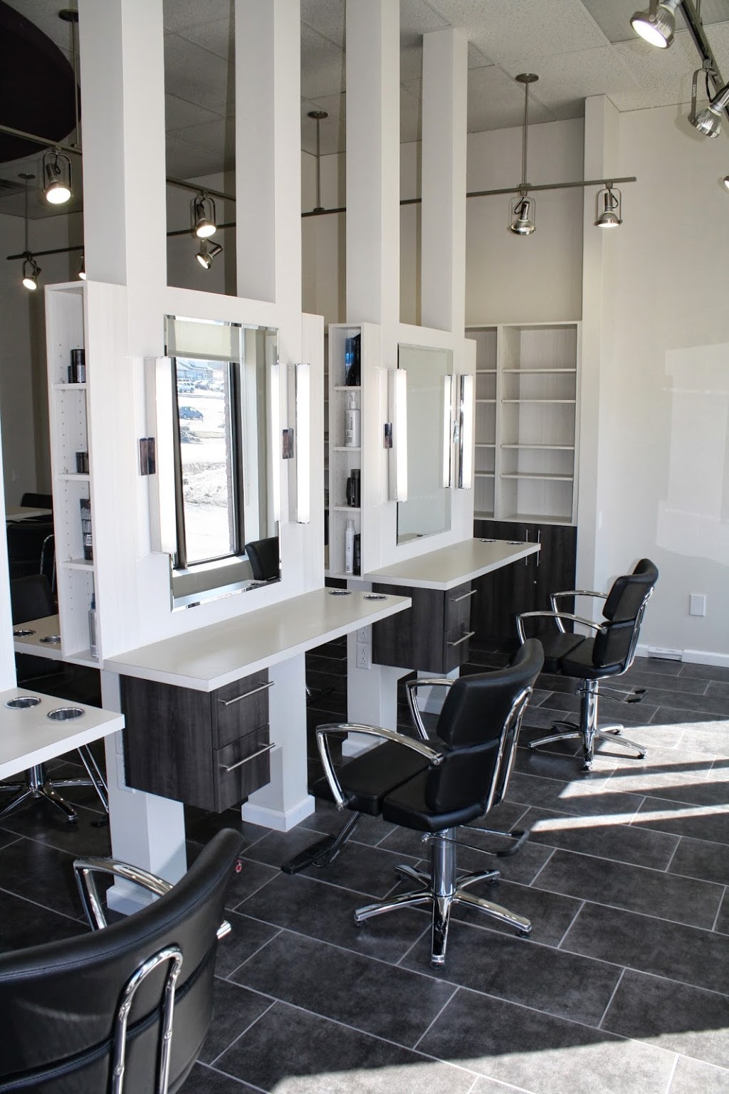 Salon De Coiffure Mauve | 3187 Route Harwood, Vaudreuil-Dorion, QC J7V 8P2, Canada | Phone: (450) 510-0110