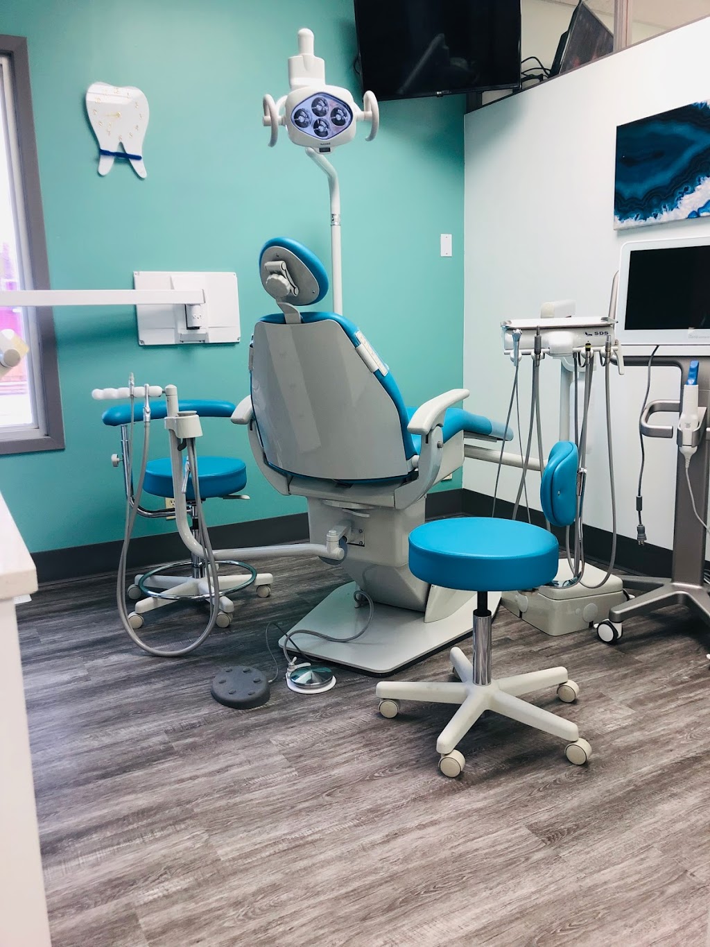 Didsbury Dental Centre | 2220 20 St, Didsbury, AB T0M 0W0, Canada | Phone: (403) 335-3855