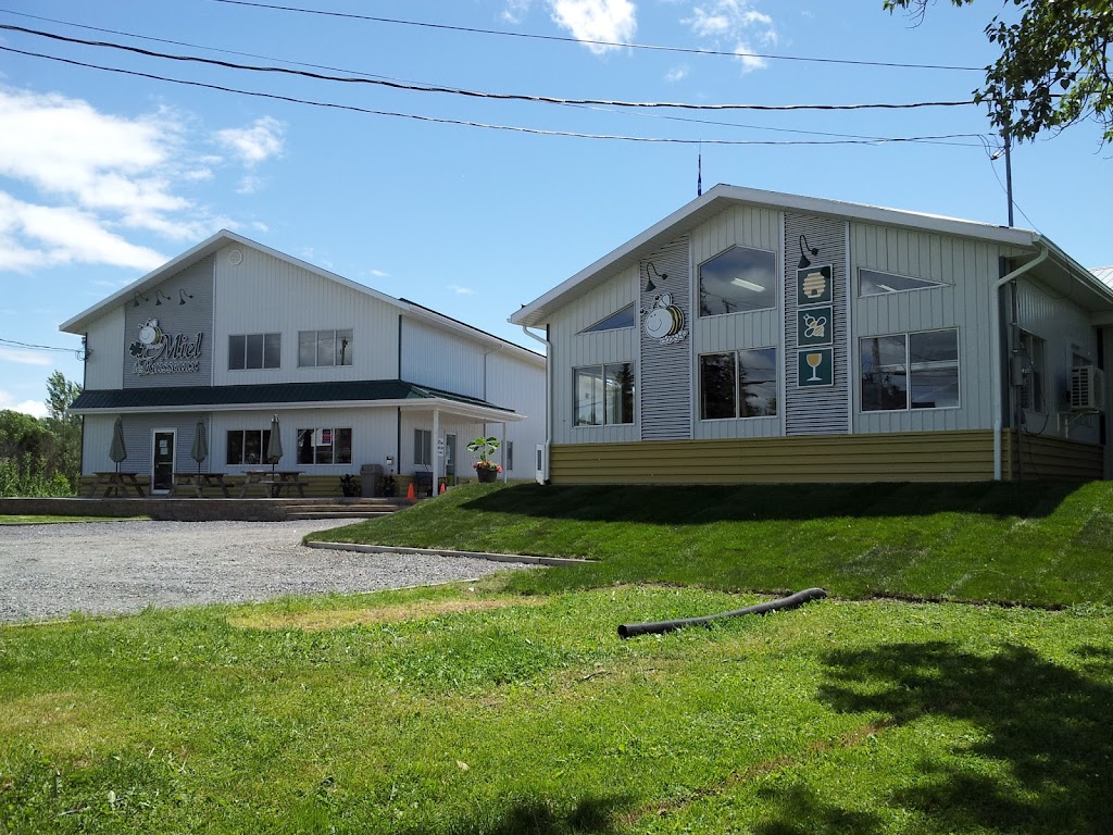 Miel Des Ruisseaux - Honey Farm & Meadery | 2920 Rte du Lac O, Alma, QC G8B 5V2, Canada | Phone: (418) 668-7734