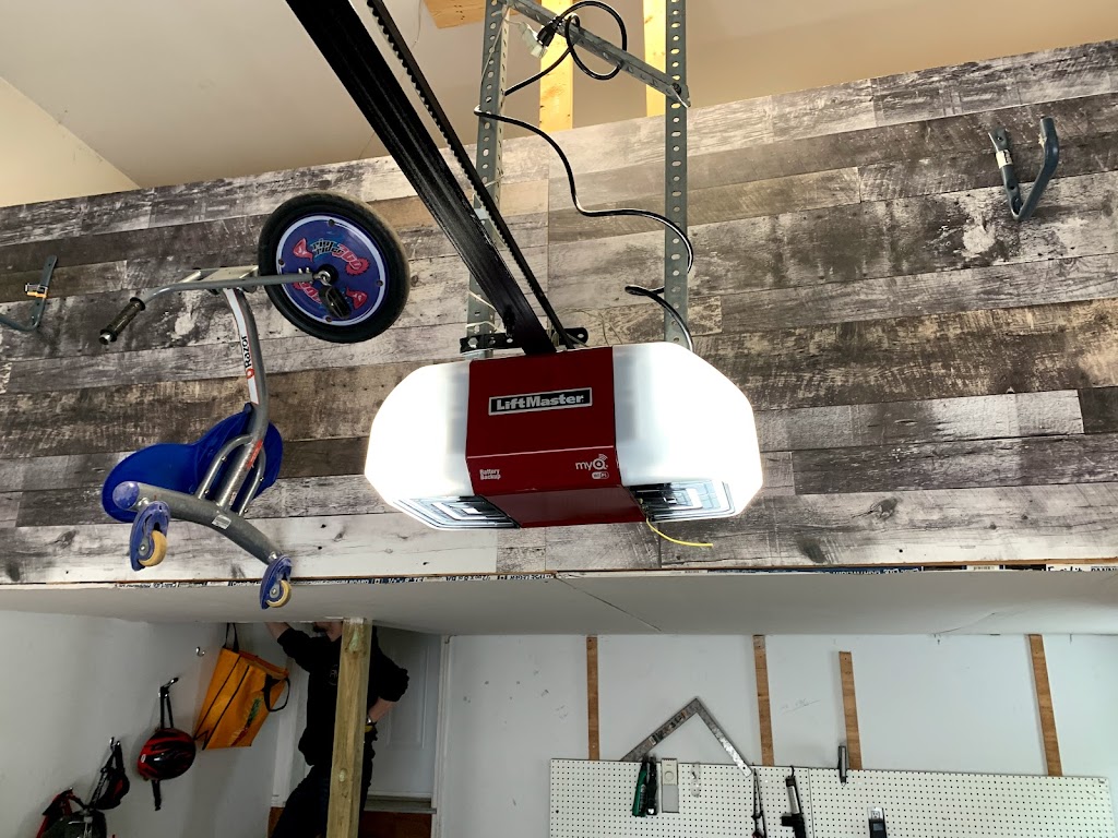 DoorMaster | 5525 Trent Ave, Côte Saint-Luc, QC H4W 2B8, Canada | Phone: (514) 613-8854