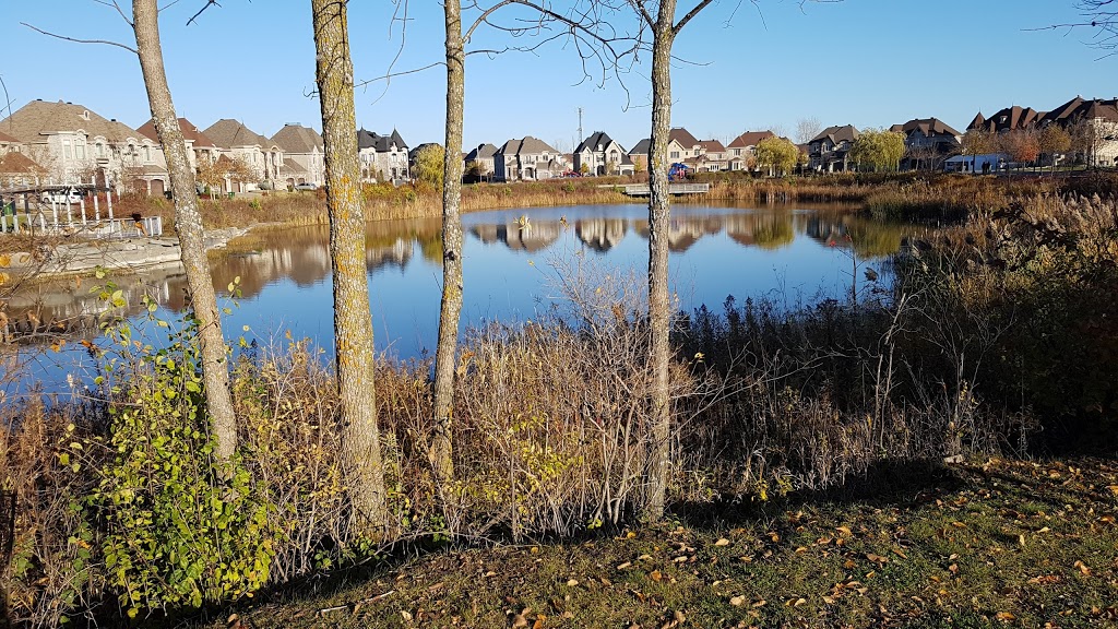 Heritage on the Lake Park Rue du Trotteur, Pierrefonds, QC H9K 1S3