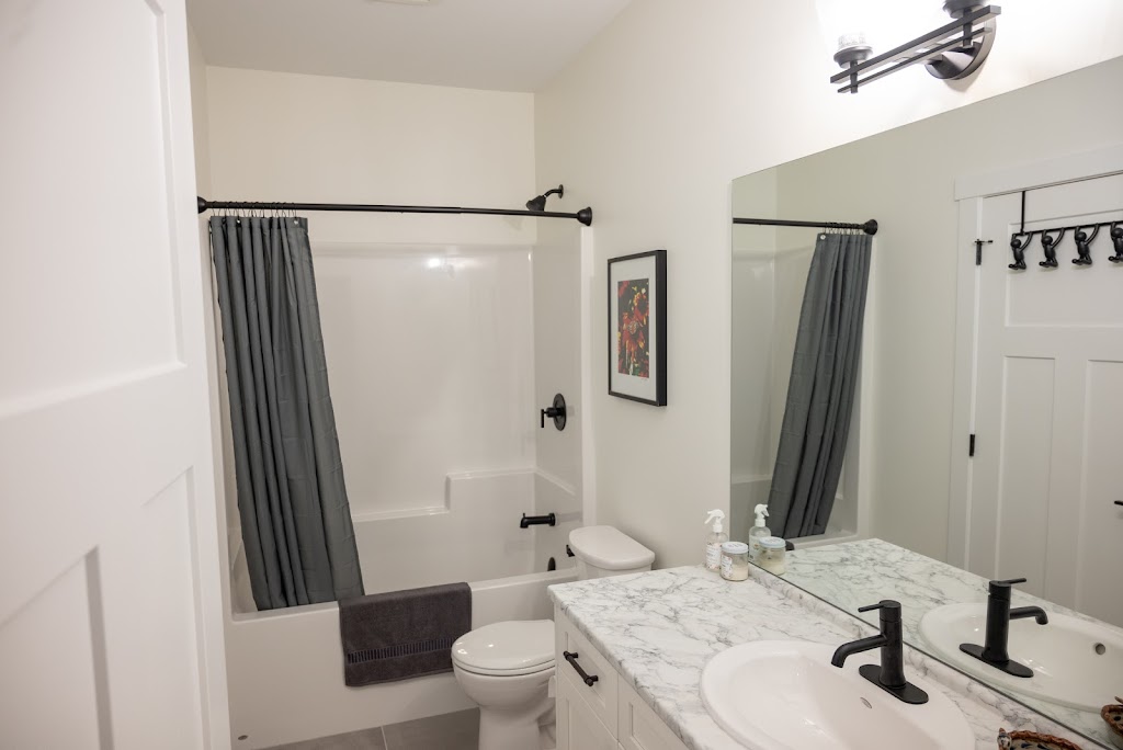 3301 B 7 Street Cumberland | 3534 Royston Rd, Courtenay, BC V9N 9P9, Canada | Phone: (604) 618-6726