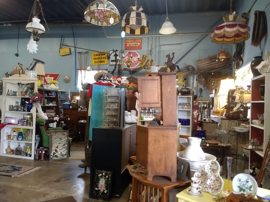 Lewiston Antique Mall | 2692 Saunders Settlement Rd, Sanborn, NY 14132, USA | Phone: (716) 628-0796
