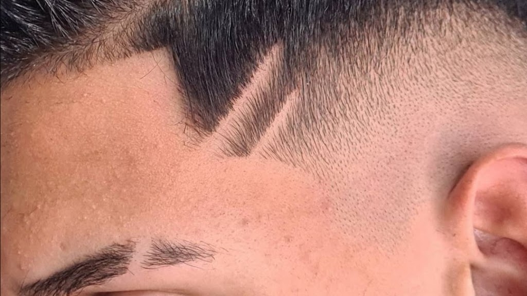 Royals Safora Barbershop | 164 Hwy 8, Hamilton, ON L8G 1C3, Canada | Phone: (905) 920-8527
