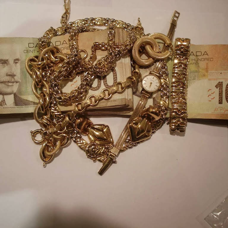 CashGold Canada/Toronto cash for gold buyer | 1470 Centre St #3, Thornhill, ON L4J 3N1, Canada | Phone: (905) 709-4653