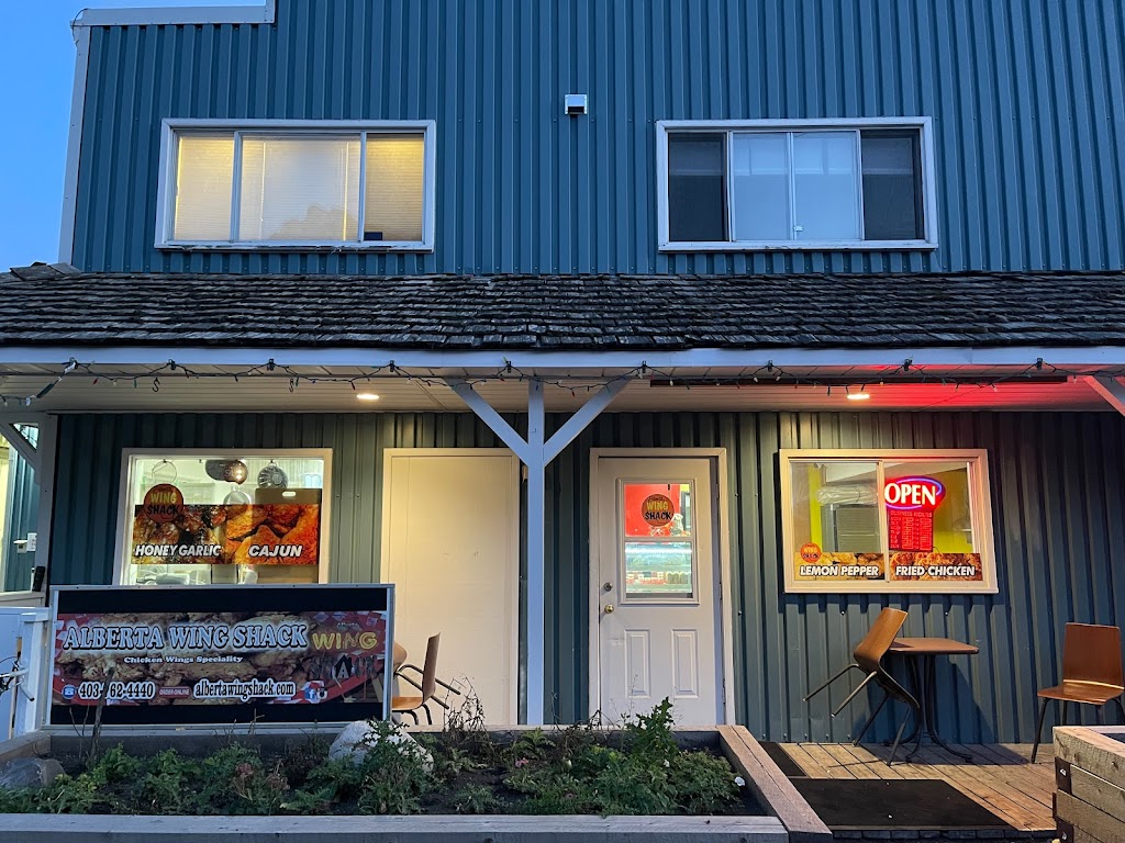 Alberta Wing Shack | 101 Eagle Crescent, Banff, AB T1L 1C3, Canada | Phone: (403) 762-4440