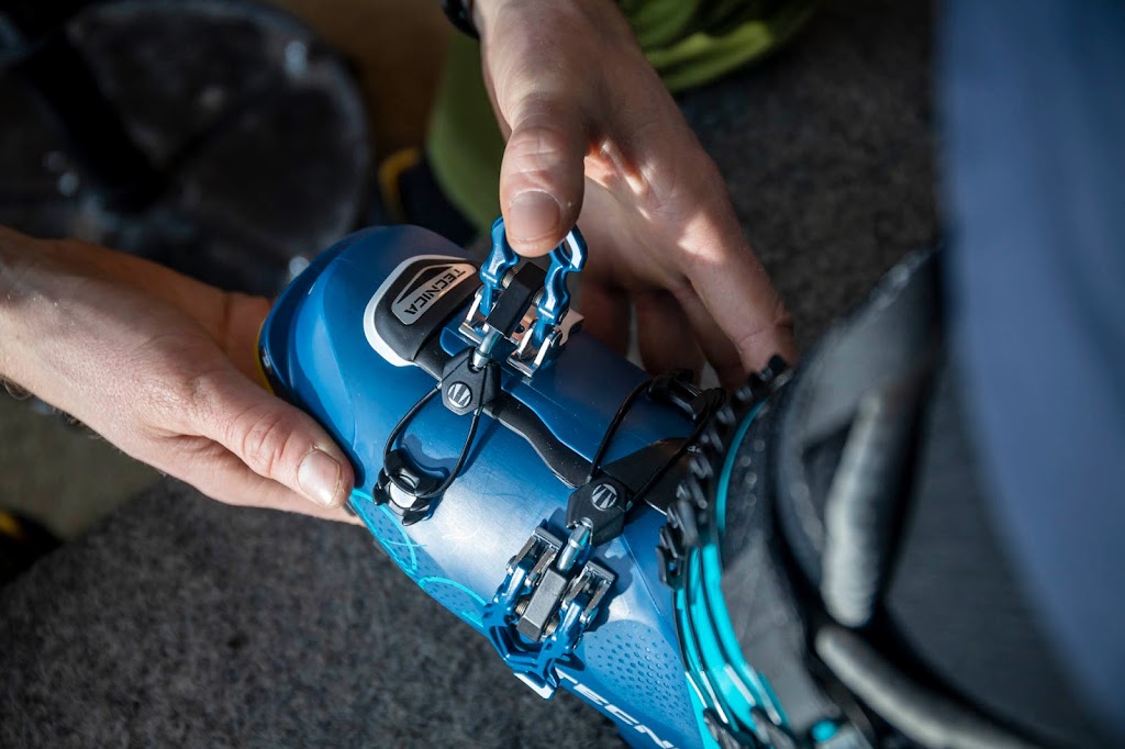 Critical Parts Bootfitting & Hardgoods Store | 2950 Camozzi Rd, Revelstoke, BC V0E 2S0, Canada | Phone: (250) 814-0087