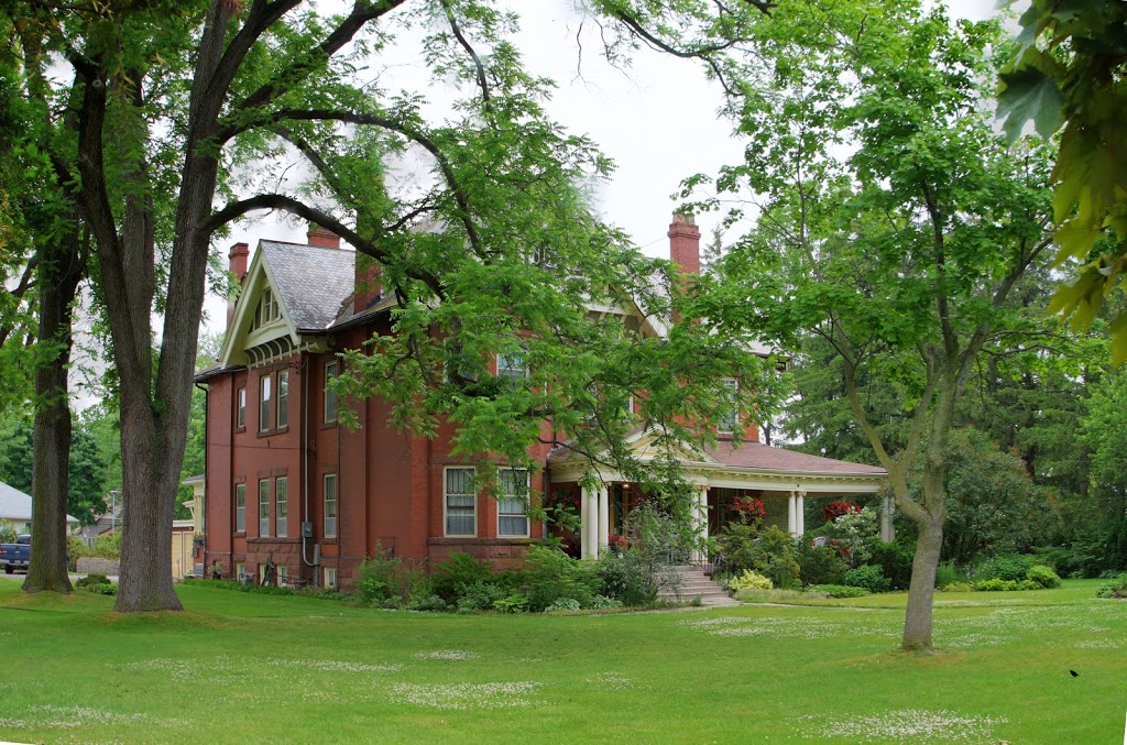 Lalor Estate Inn | 241 Broad St W, Dunnville, ON N1A 1S8, Canada | Phone: (905) 774-5438